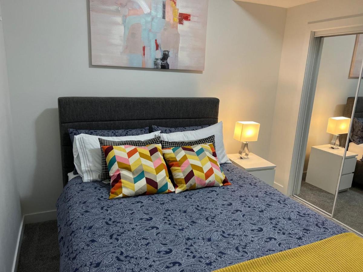 Beautiful 2 Bedroom Home Away From Home YYC Dış mekan fotoğraf